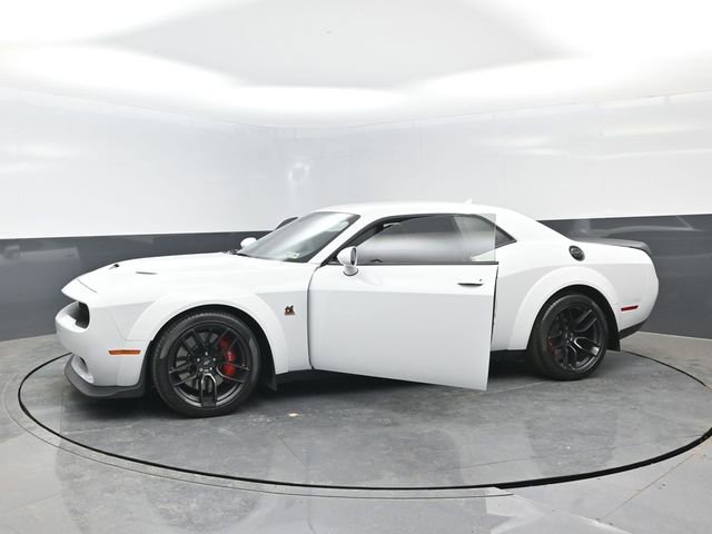 Used 2019 Dodge Challenger R/T Scat Pack w/ Widebody Package RWD image 28
