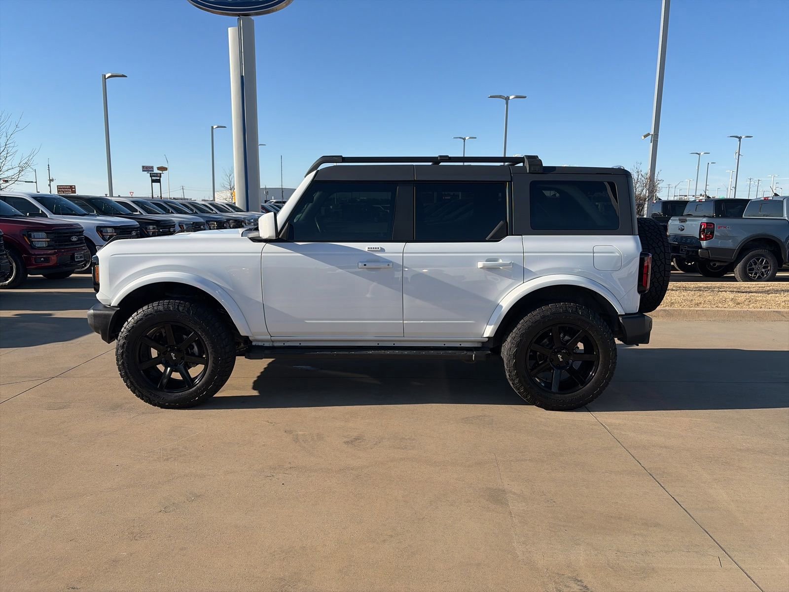Certified 2022 Ford Bronco Outer Banks image 2
