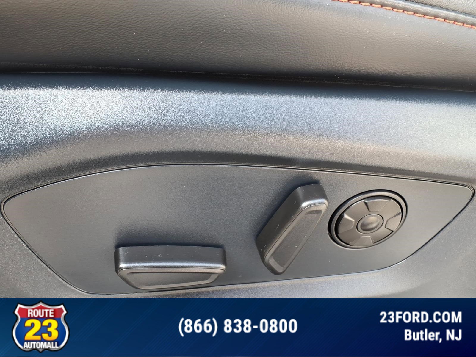 Certified 2025 Ford Explorer ST-Line w/ Premium Package AWD/4WD image 22