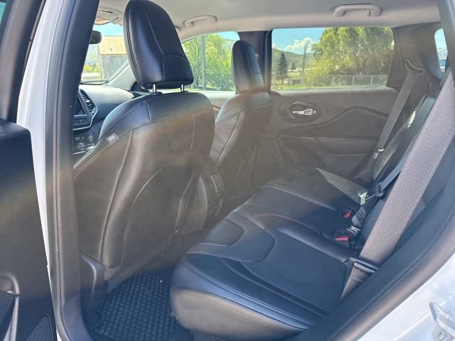 Used 2022 Jeep Cherokee Trailhawk w/ Premium Leather Package AWD/4WD image 19