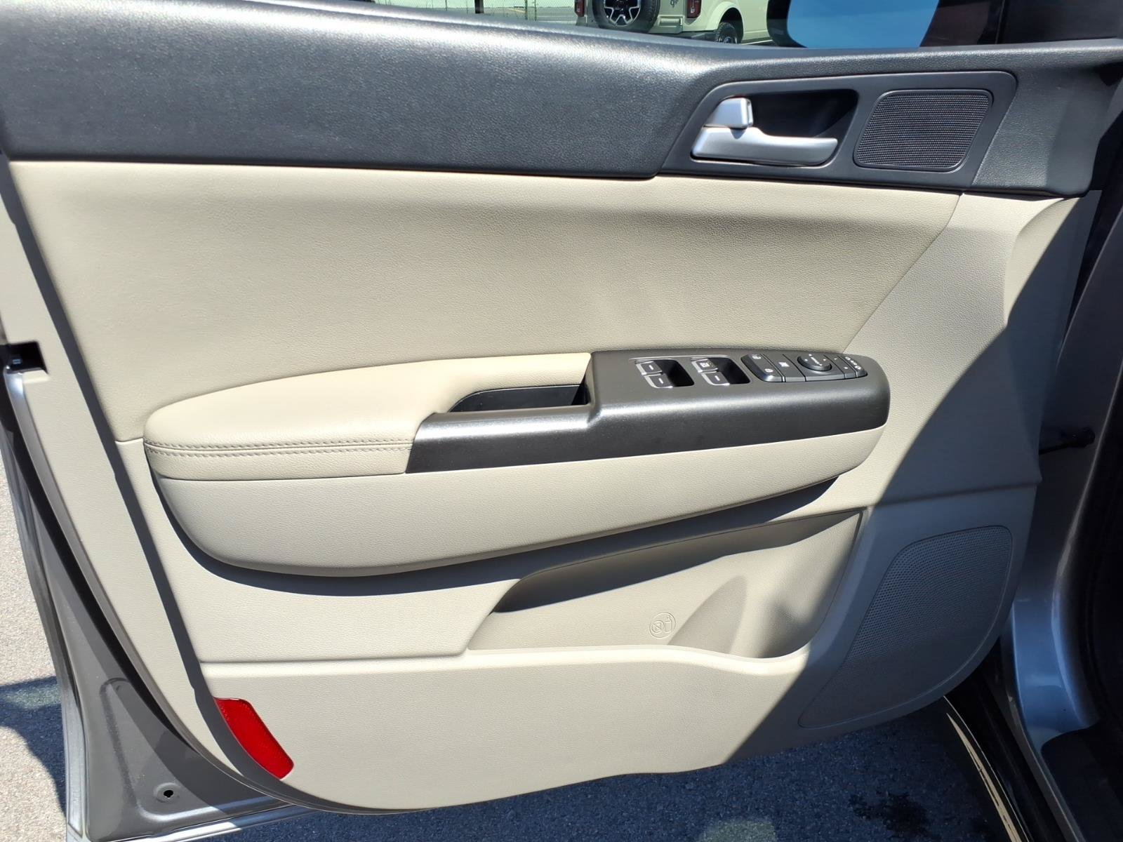 Used 2020 Kia Sportage S w/ S Sunroof Package FWD image 11