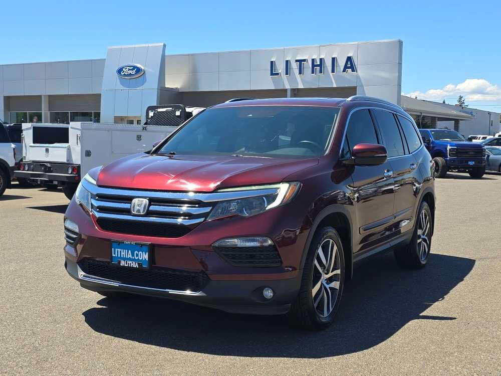 Used 2018 Honda Pilot Touring image 1