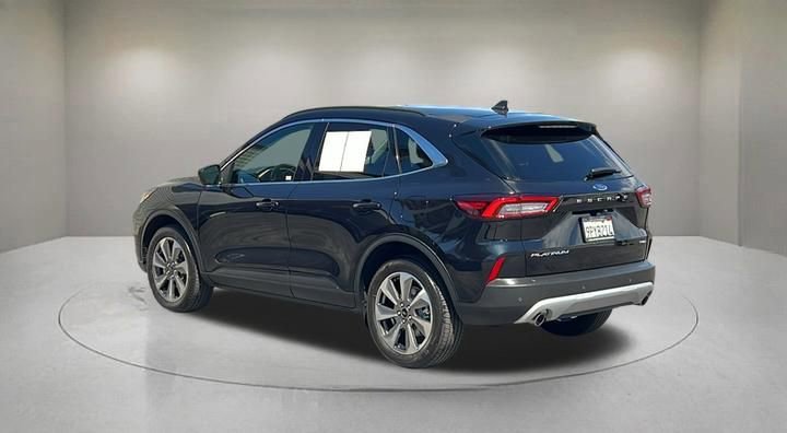Certified 2025 Ford Escape Platinum w/ Premium Technology Package AWD/4WD image 3