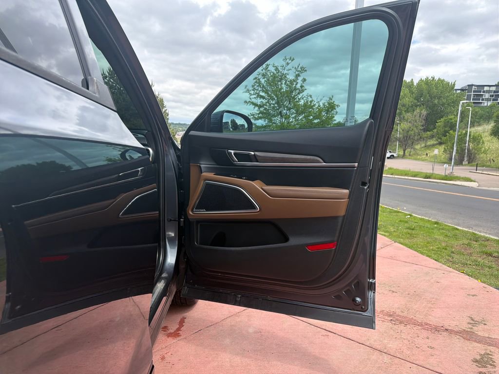 Used 2022 Kia Telluride SX w/ SX Prestige Package AWD/4WD image 34