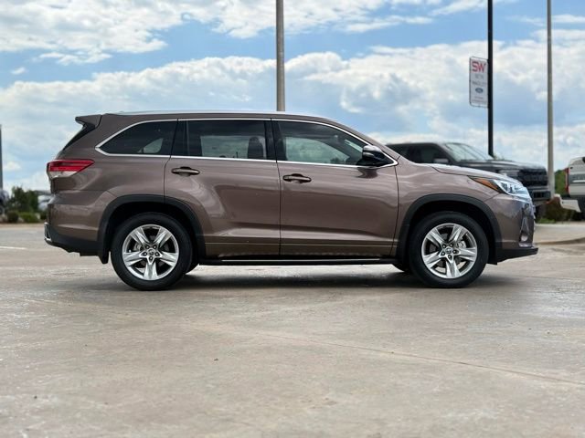 Used 2019 Toyota Highlander Limited FWD image 7