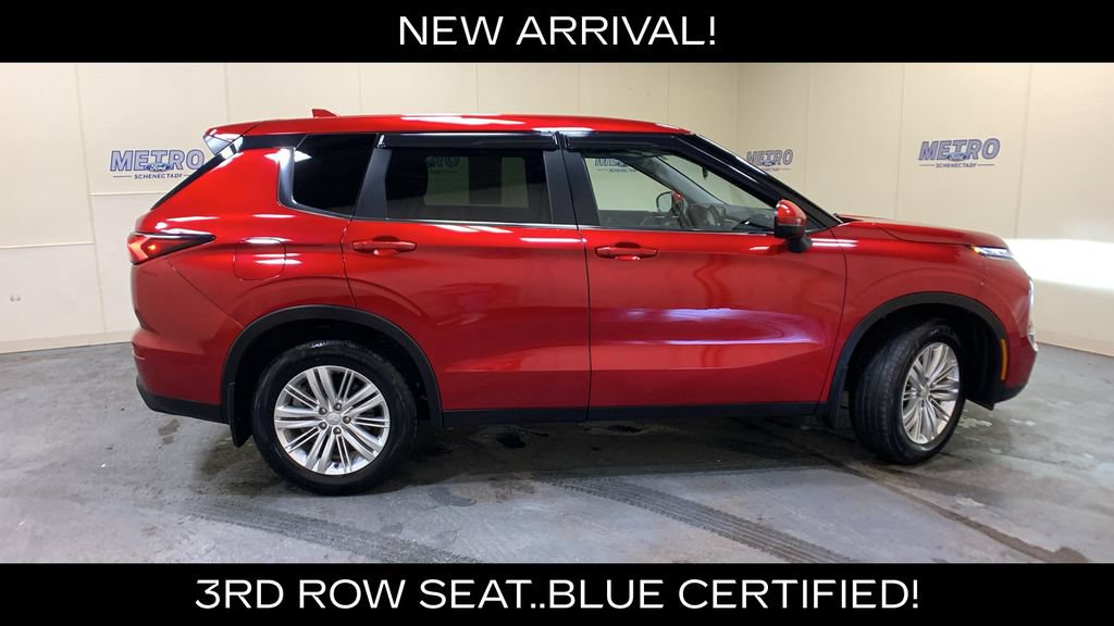 Used 2024 Mitsubishi Outlander ES AWD/4WD image 2