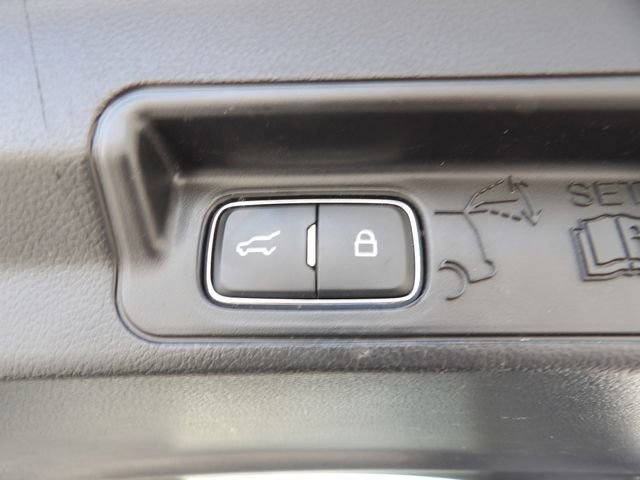 Certified 2022 Ford Explorer Limited image 31