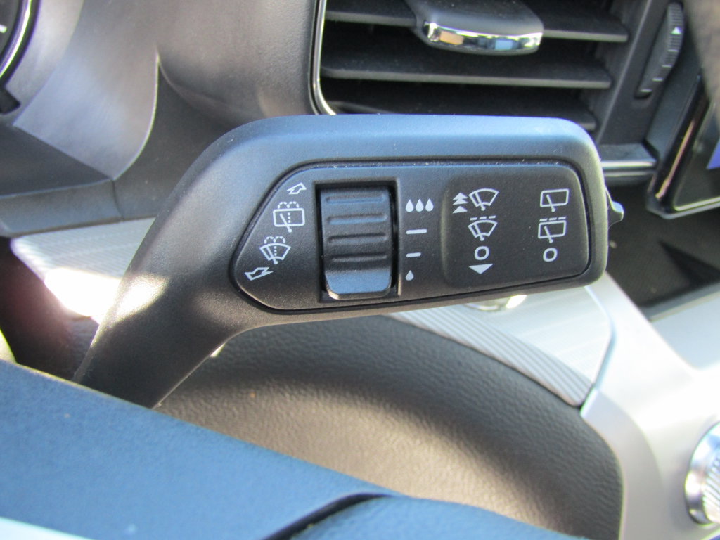 Certified 2024 Ford Explorer XLT w/ Equipment Group 202A AWD/4WD image 23