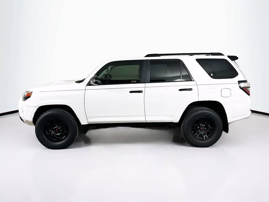 Used 2021 Toyota 4Runner Venture w/ Moonroof Package AWD/4WD image 3