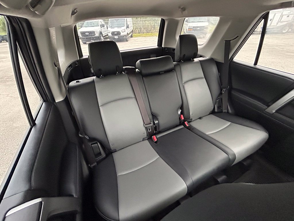 Used 2021 Toyota 4Runner SR5 Premium w/ Moonroof Package AWD/4WD image 30