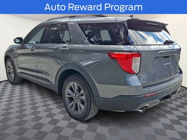 Certified 2024 Ford Explorer XLT w/ Equipment Group 202A AWD/4WD image 4