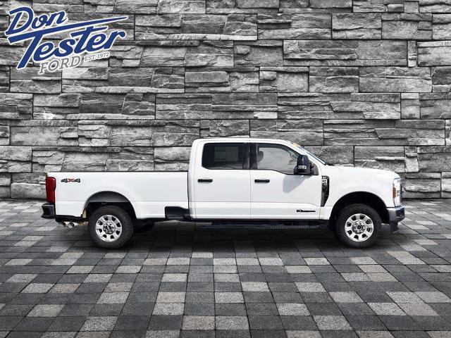 Certified 2024 Ford F250 XLT image 3