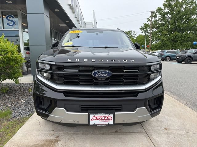 Certified 2025 Ford Expedition Platinum AWD/4WD image 3