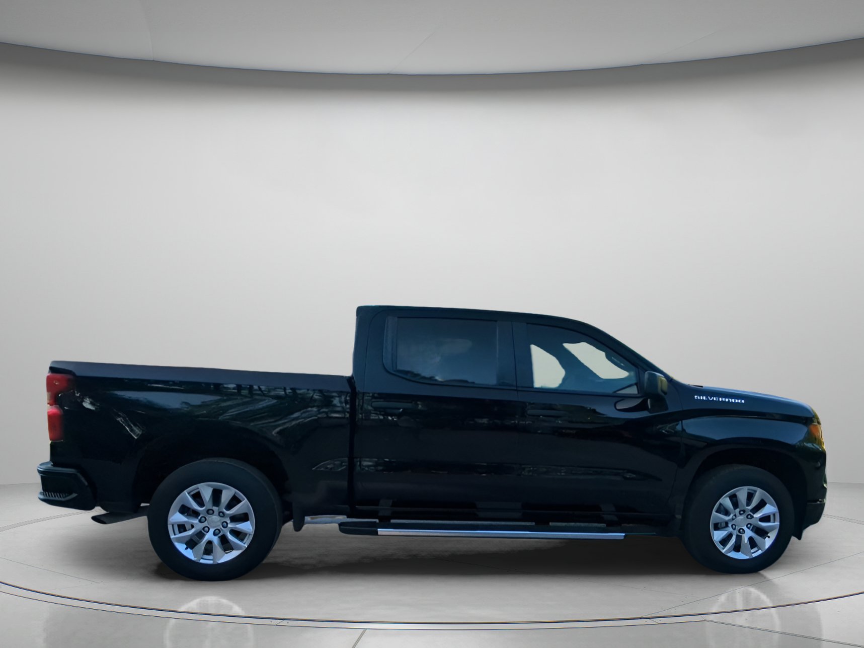 Used 2024 Chevrolet Silverado 1500 Custom RWD image 31