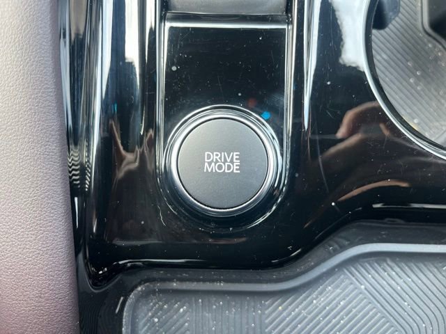 Certified 2025 Ford Explorer Platinum image 15