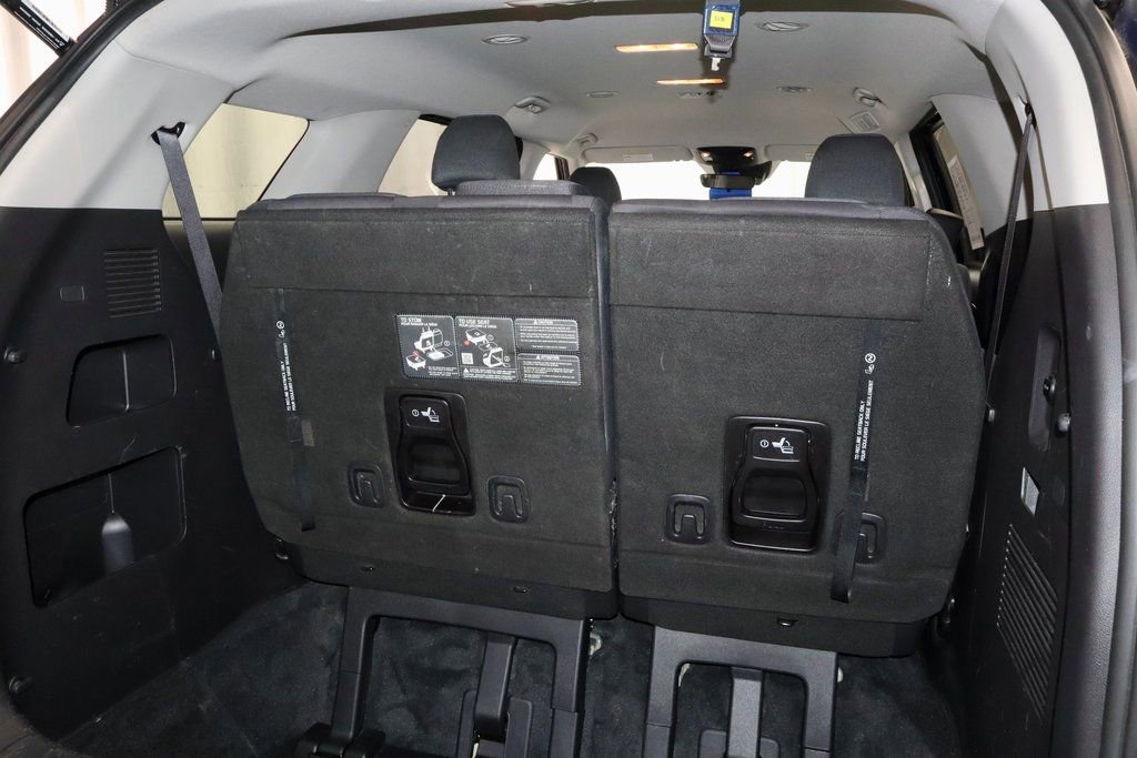 Used 2024 Kia Carnival LX image 12