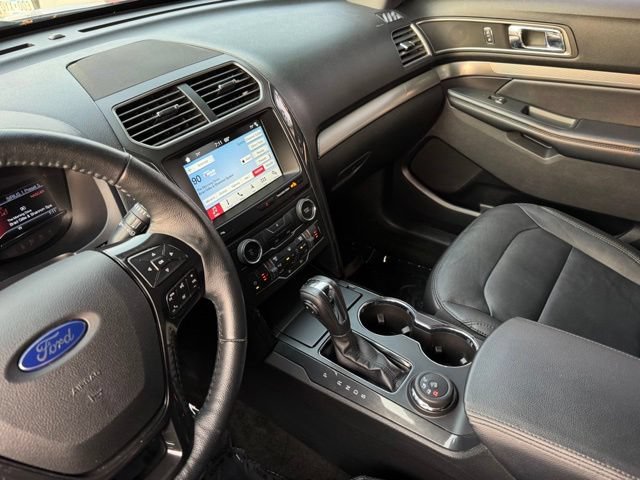 Certified 2018 Ford Explorer XLT w/ Equipment Group 202A AWD/4WD image 16