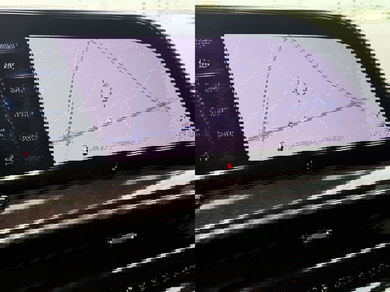 Used 2023 Cadillac Escalade Sport Platinum w/ LPO, ONYX Package image 18