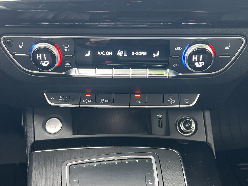 Used 2020 Audi Q5 2.0T Titanium Premium Plus image 28