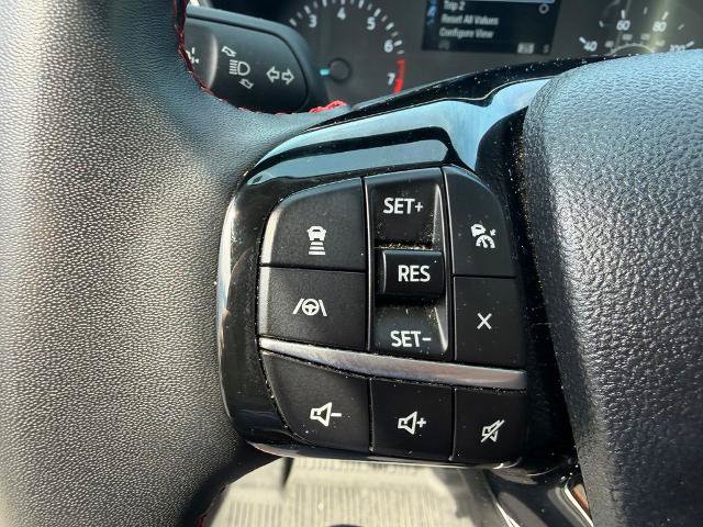 Certified 2022 Ford Escape SEL w/ SEL Stealth AWD Package image 11