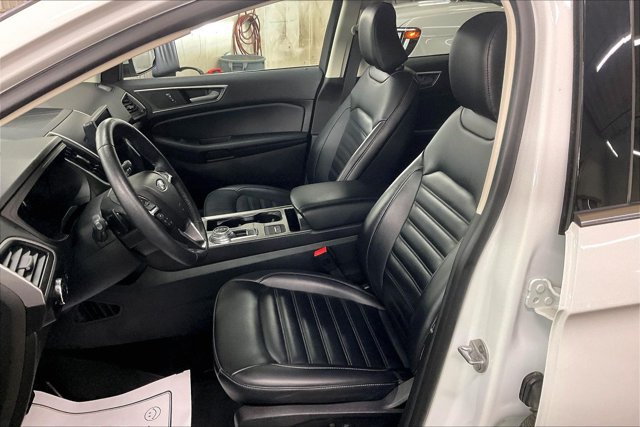 Certified 2024 Ford Edge SEL w/ Convenience Package AWD/4WD image 15