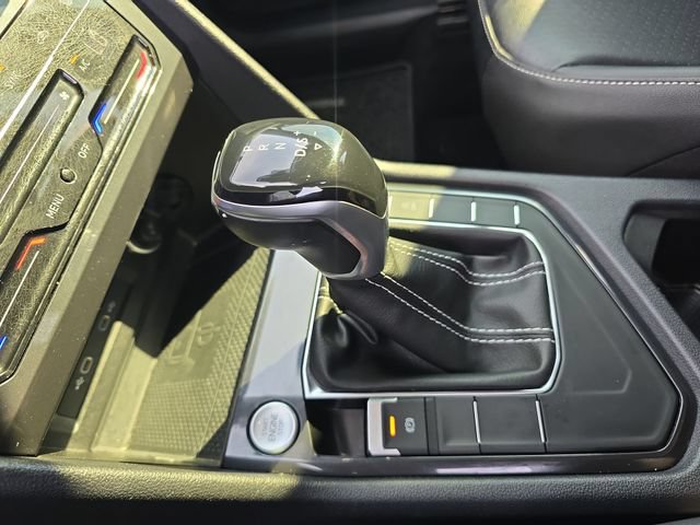 Used 2022 Volkswagen Tiguan SE FWD image 19