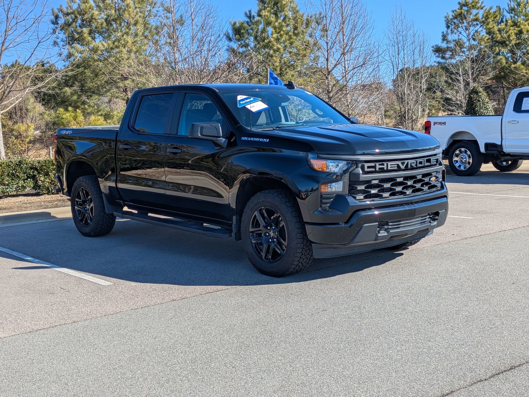 Used 2024 Chevrolet Silverado 1500 Custom image 8