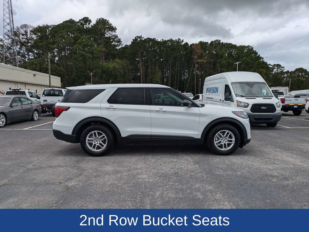 Certified 2026 Ford Explorer Active RWD image 3