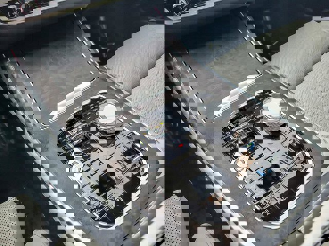 Used 2023 BMW X7 xDrive40i w/ Executive Package image 25