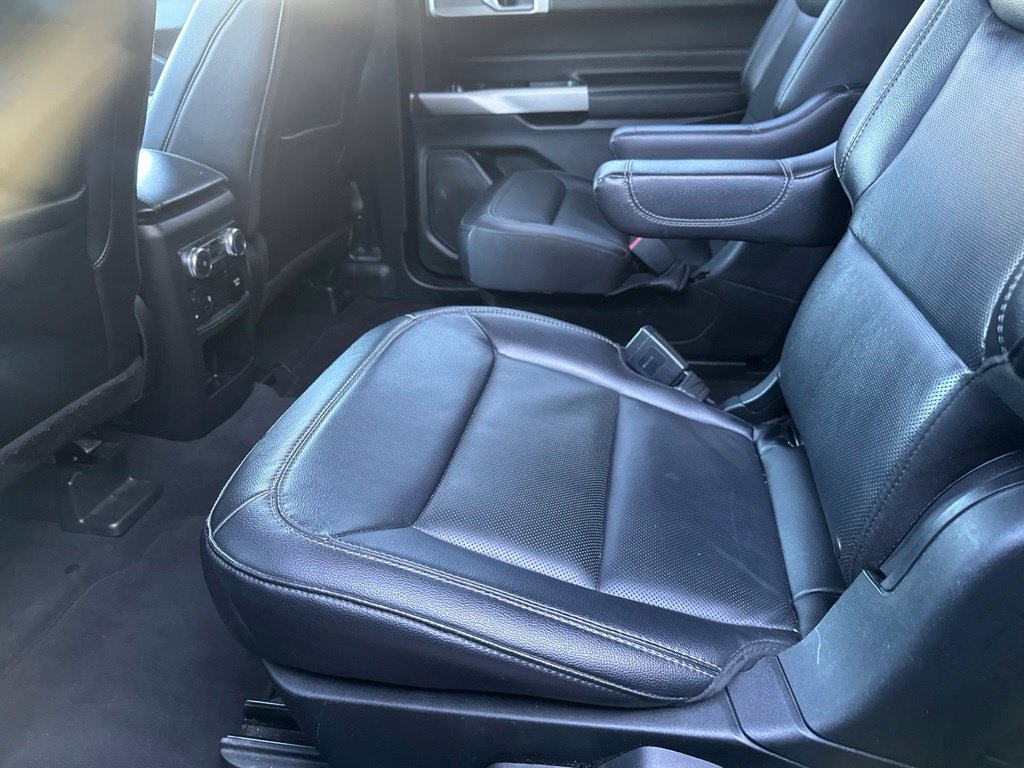 Certified 2021 Ford Explorer Limited w/ Equipment Group 301A RWD image 9