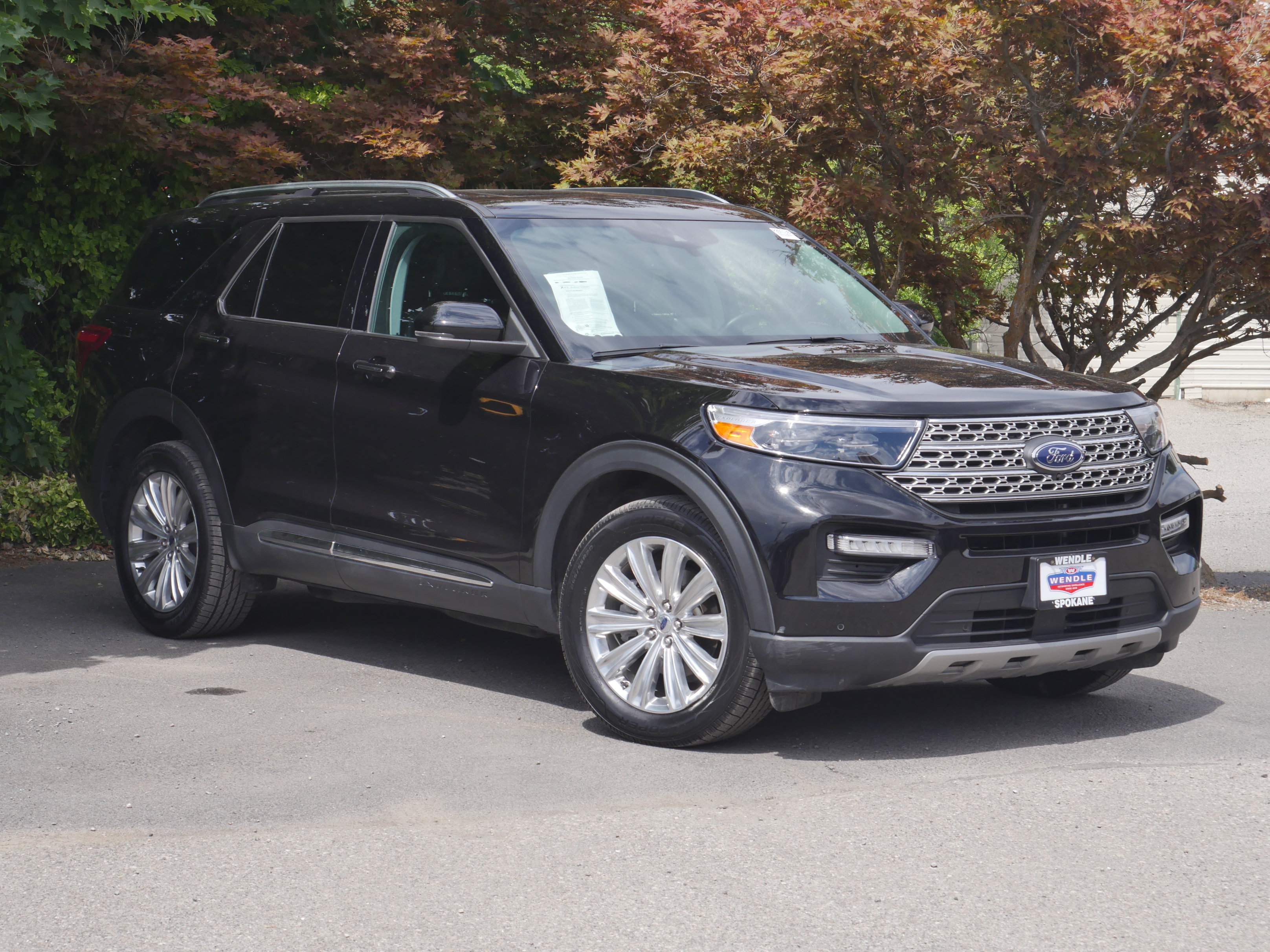 Certified 2024 Ford Explorer Limited w/ Limited Technology Package AWD/4WD image 32