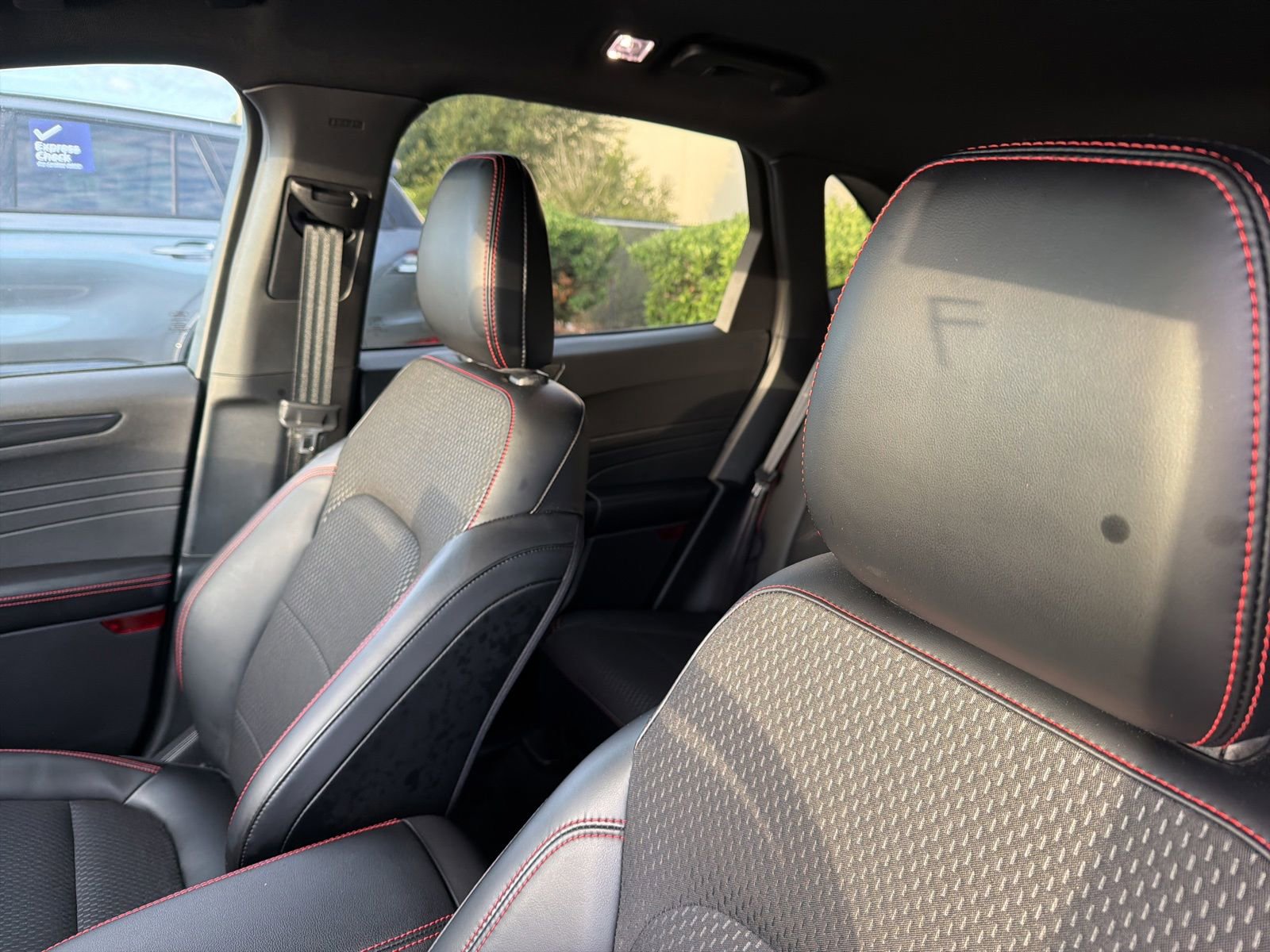 Certified 2025 Ford Escape ST-Line Select AWD/4WD image 23