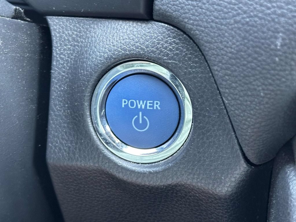 Used 2020 Toyota RAV4 XLE w/ Convenience Package AWD/4WD image 21