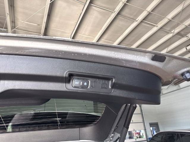 Certified 2023 Ford Explorer Limited w/ Equipment Group 301A AWD/4WD image 29