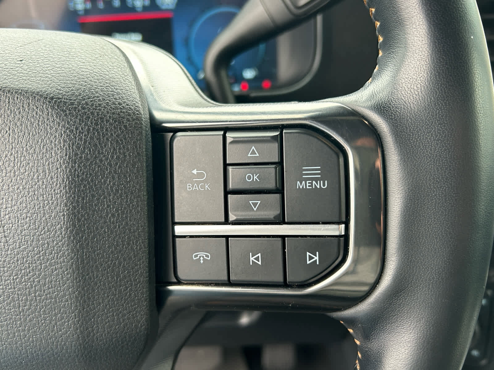 Certified 2023 Ford F350 Platinum w/ Tremor Off-Road Package image 31