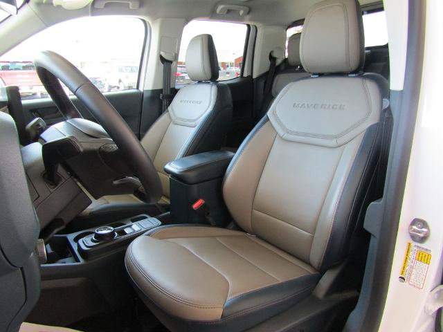 Certified 2025 Ford Maverick Lariat w/ 4K Tow Package AWD/4WD image 24