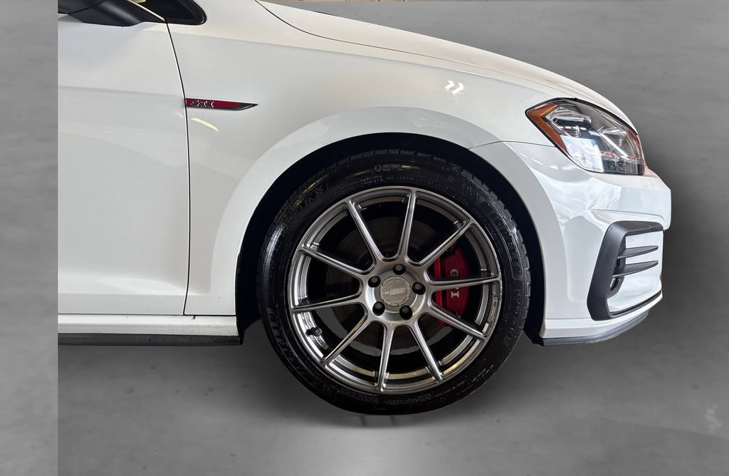 Used 2018 Volkswagen GTI SE FWD image 20