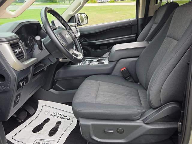 Certified 2024 Ford Expedition Max XLT RWD image 11