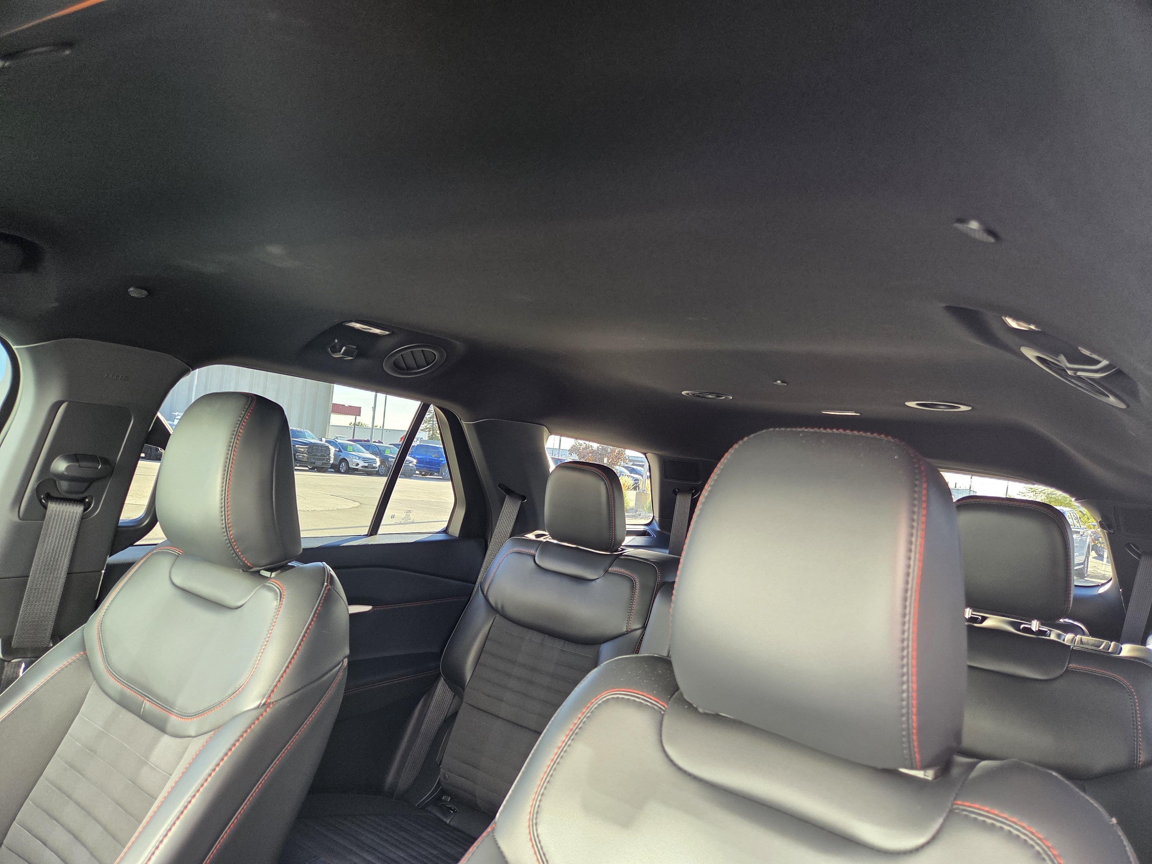 Certified 2025 Ford Explorer ST-Line AWD/4WD image 23