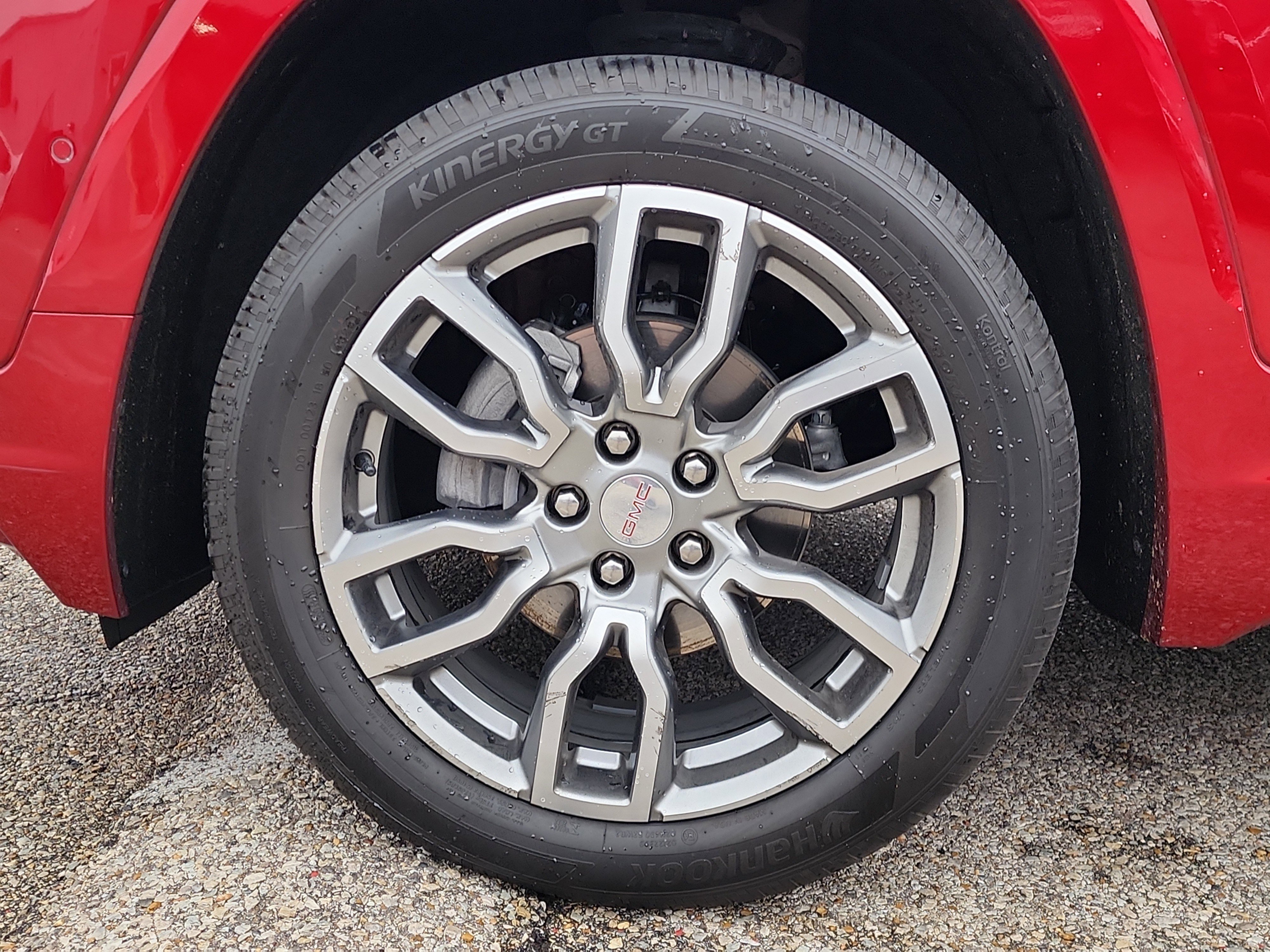 Used 2024 GMC Terrain Denali w/ Denali Premium Package image 9