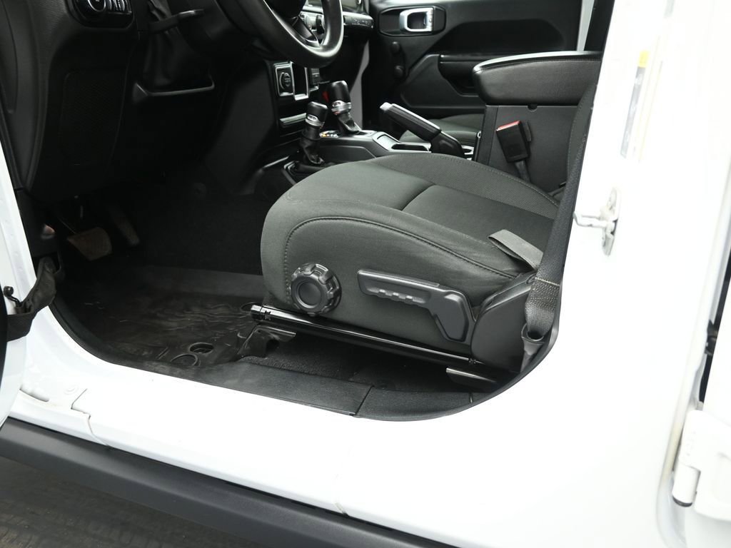 Used 2021 Jeep Wrangler Unlimited Sport image 11