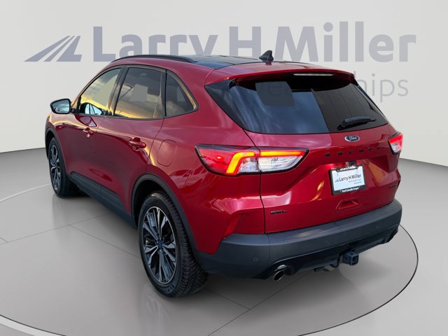 Certified 2020 Ford Escape SE AWD/4WD image 3