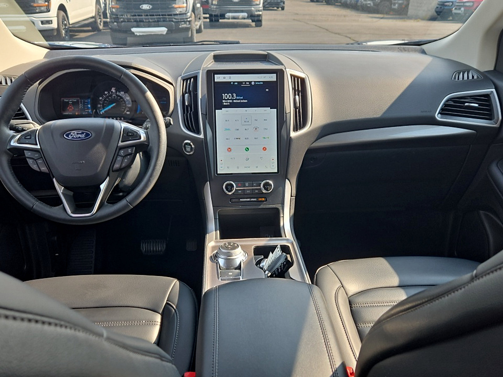 Certified 2024 Ford Edge SEL w/ Convenience Package AWD/4WD image 9