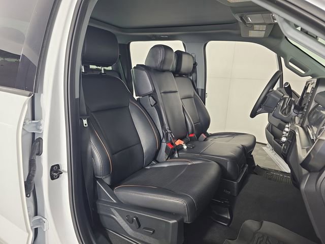 Certified 2025 Ford F450 Lariat w/ FX4 Off-Road Package image 28