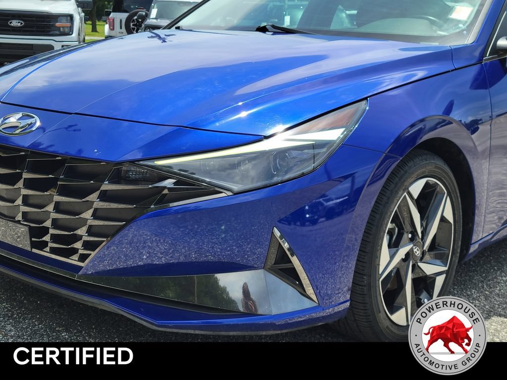 Used 2022 Hyundai Elantra Limited w/ Preferred Accessory Package FWD image 11