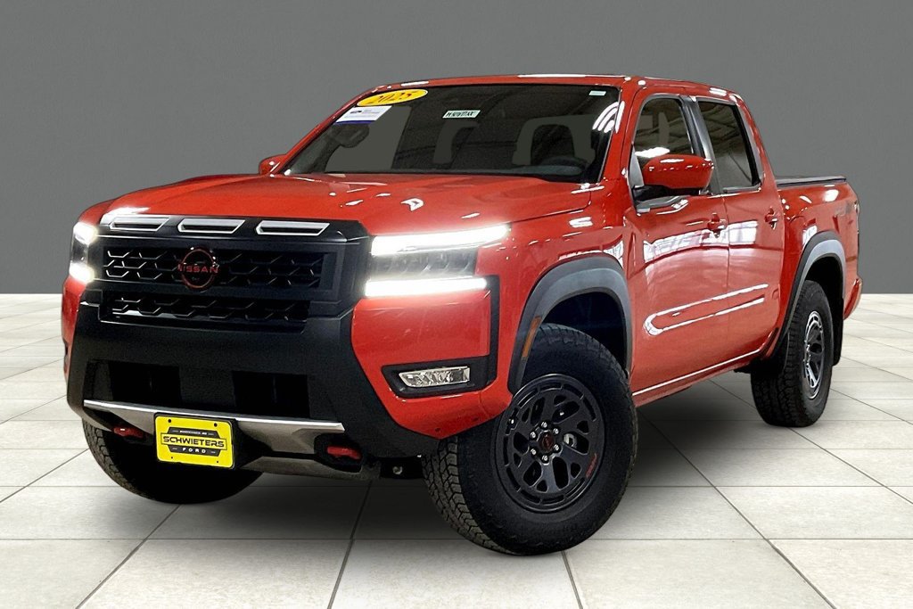 Used 2025 Nissan Frontier PRO-4X w/ Pro Convenience Package AWD/4WD image 2