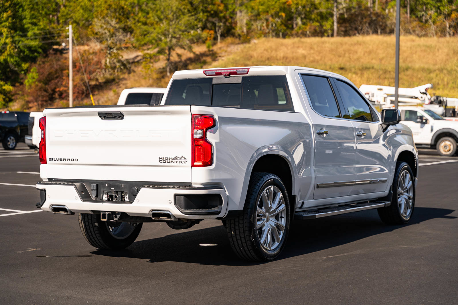 Used 2023 Chevrolet Silverado 1500 High Country w/ Technology Package AWD/4WD image 7