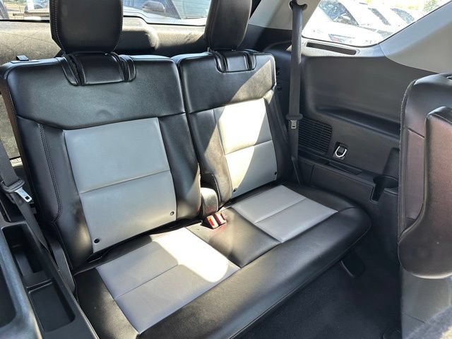 Certified 2024 Ford Explorer XLT w/ Equipment Group 202A AWD/4WD image 10
