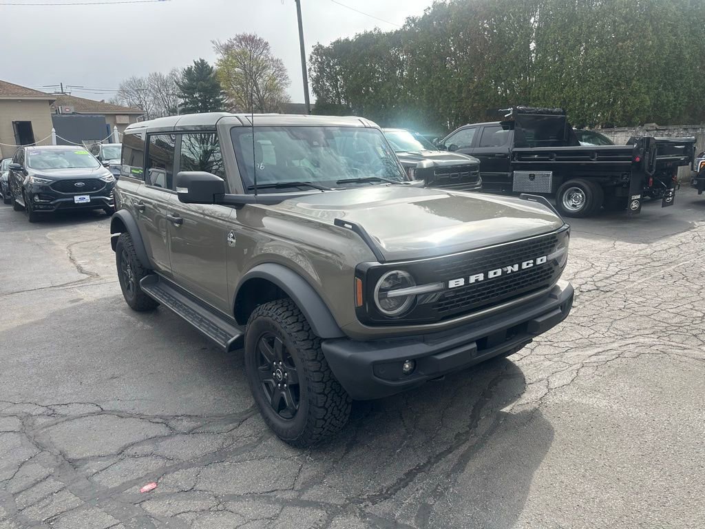 Certified 2025 Ford Bronco Outer Banks AWD/4WD image 3