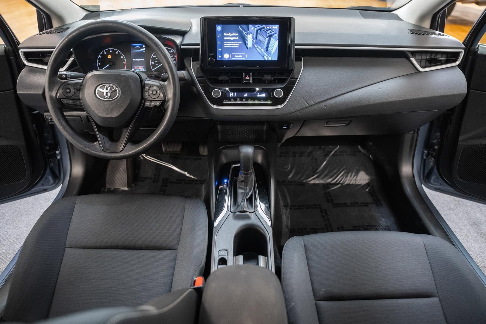 Used 2023 Toyota Corolla LE FWD image 22